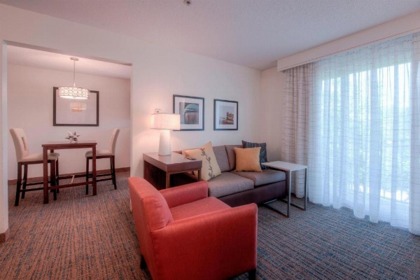 Residence Inn by Marriott Raleigh Crabtree Valley image 17